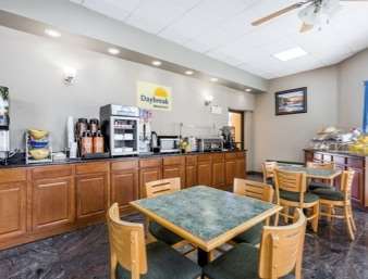 Days Inn By Wyndham Orangeburg Restaurant photo